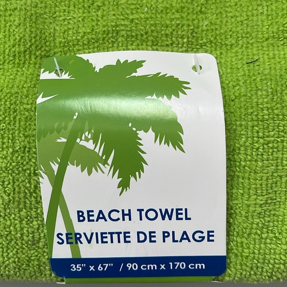 BNWT Green Anchor Beach Towel - Picture 2 of 2